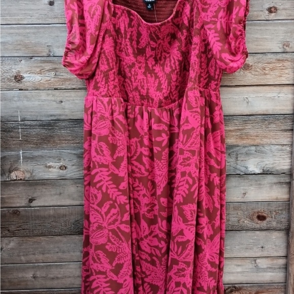 Torrid Tea Length Smocked Bodice A-Line Dress Size 3X NWT - Picture 2 of 6